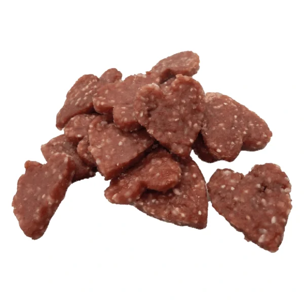 UNIQ PETS dog snacks 500g Serduszka z kaczką i ryżem – zbliżenie produktu UNIQ PETS dog snacks 500g Serduszka z kaczką i ryżem – zbliżenie na białym tle